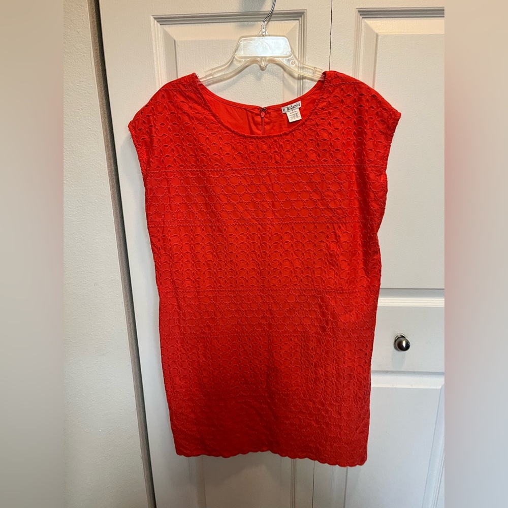 COLE DANIEL LOVED CORAL SHELL EMBROIDERY EYELET LINED 100% COTTON SHIFT DRESS